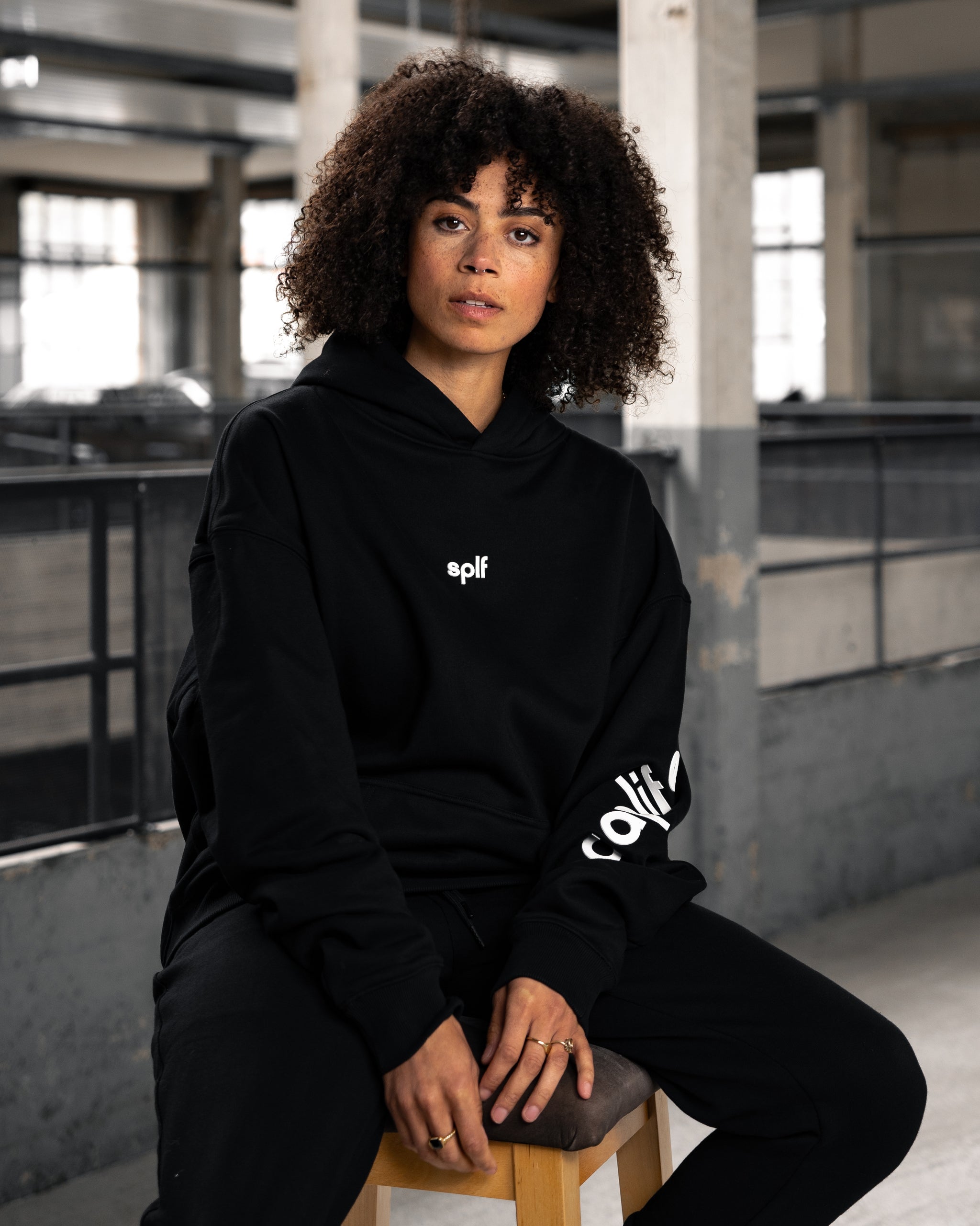 Hoodie Oversize Fit 400 | BASIC SCRAPLIFE SLEEVE RUBBER