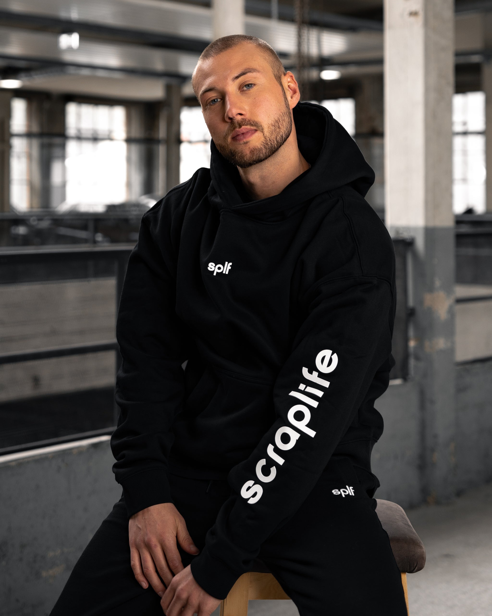 Hoodie Oversize Fit 400 | BASIC SCRAPLIFE SLEEVE RUBBER